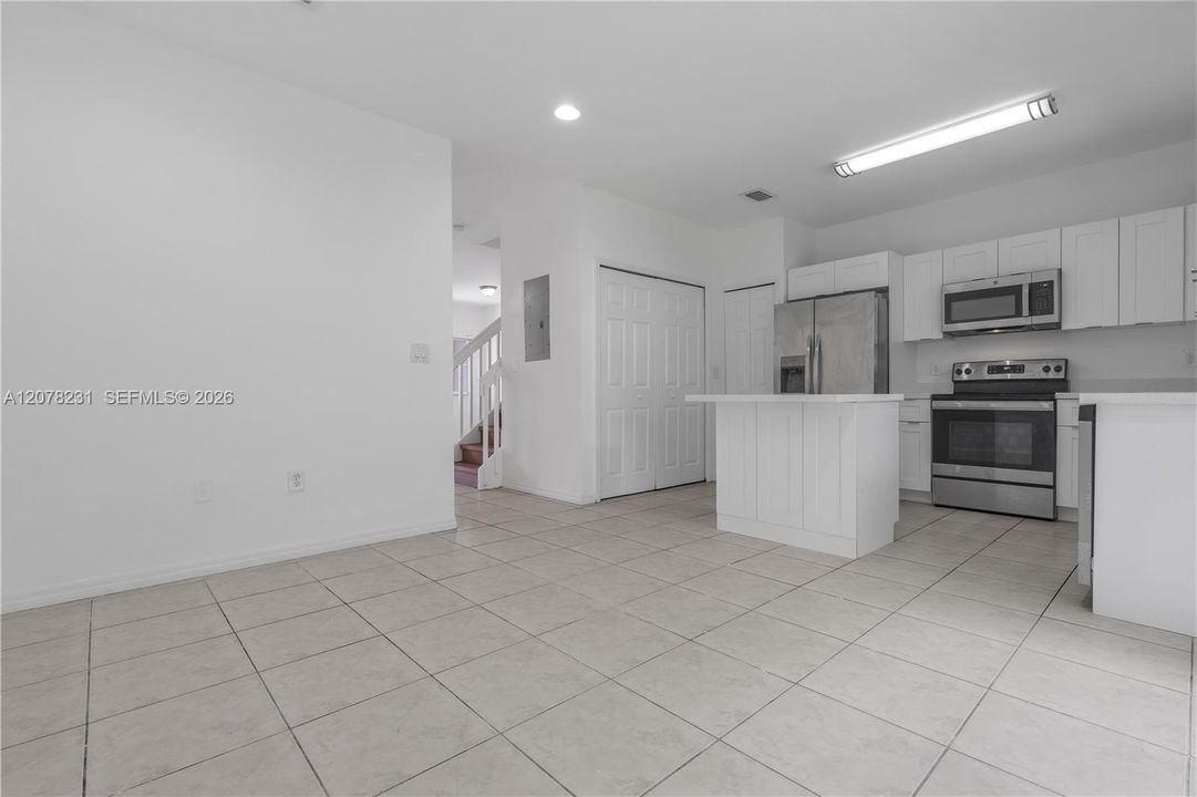 For Sale: $310,000 (3 beds, 2 baths, 1509 Square Feet)