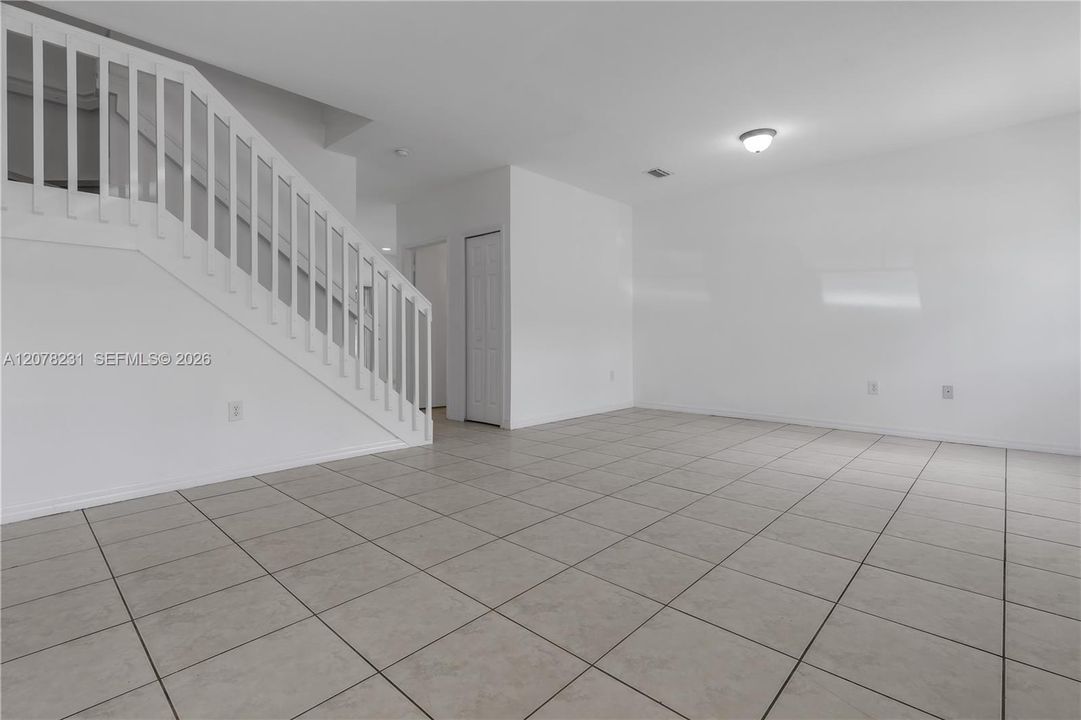 For Sale: $310,000 (3 beds, 2 baths, 1509 Square Feet)