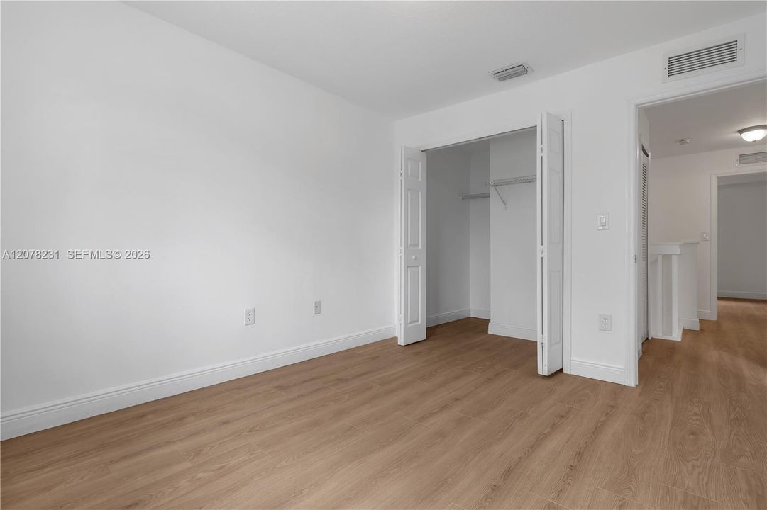 For Sale: $310,000 (3 beds, 2 baths, 1509 Square Feet)