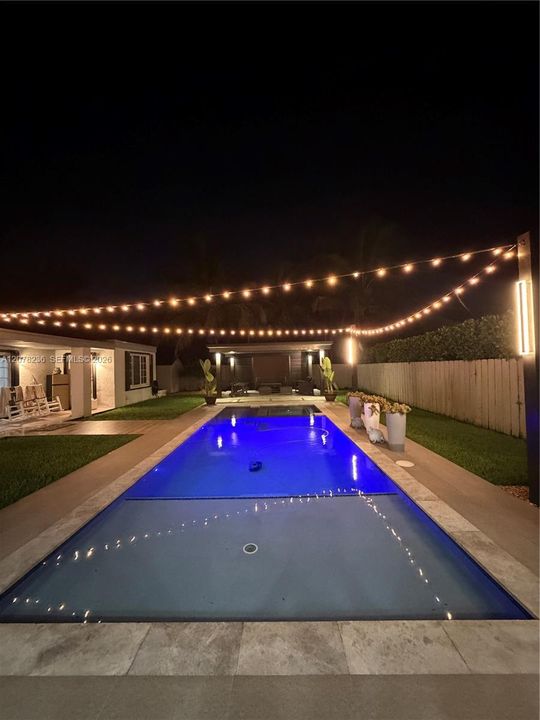 En Venta: $875,000 (3 camas, 2 baños, 1664 Pies cuadrados)