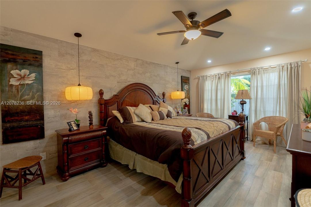 En Venta: $875,000 (3 camas, 2 baños, 1664 Pies cuadrados)
