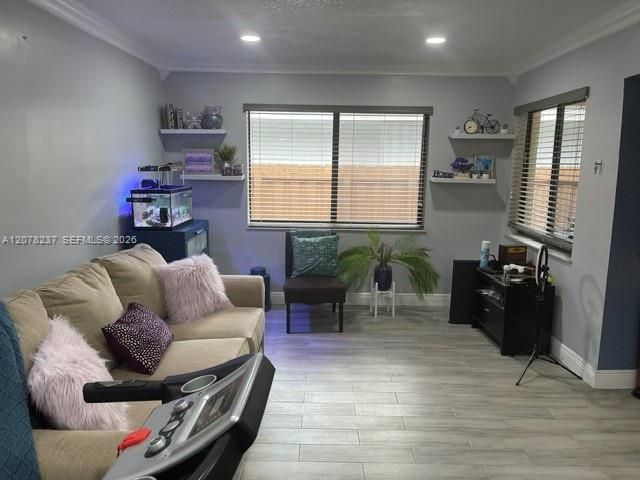 For Sale: $525,000 (3 beds, 2 baths, 1656 Square Feet)