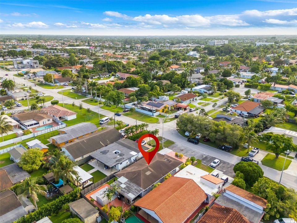 For Sale: $725,000 (4 beds, 2 baths, 2025 Square Feet)