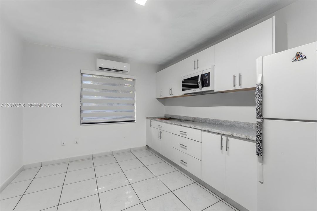 For Sale: $725,000 (4 beds, 2 baths, 2025 Square Feet)