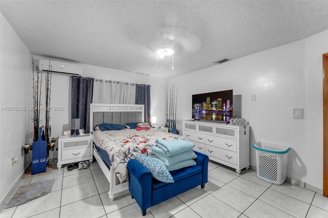 For Sale: $725,000 (4 beds, 2 baths, 2025 Square Feet)