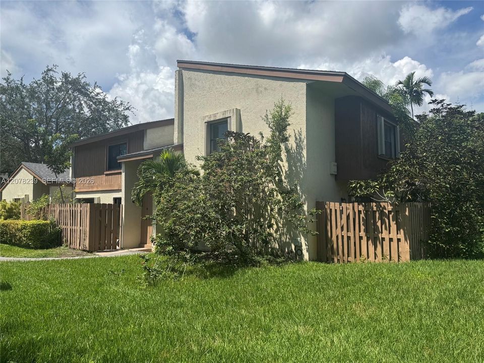 En Renta: $3,000 (3 camas, 1 baños, 1400 Pies cuadrados)