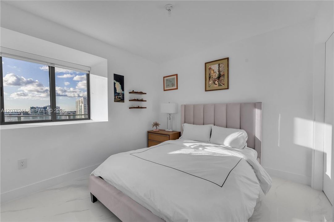 For Sale: $2,200,000 (3 beds, 3 baths, 1760 Square Feet)