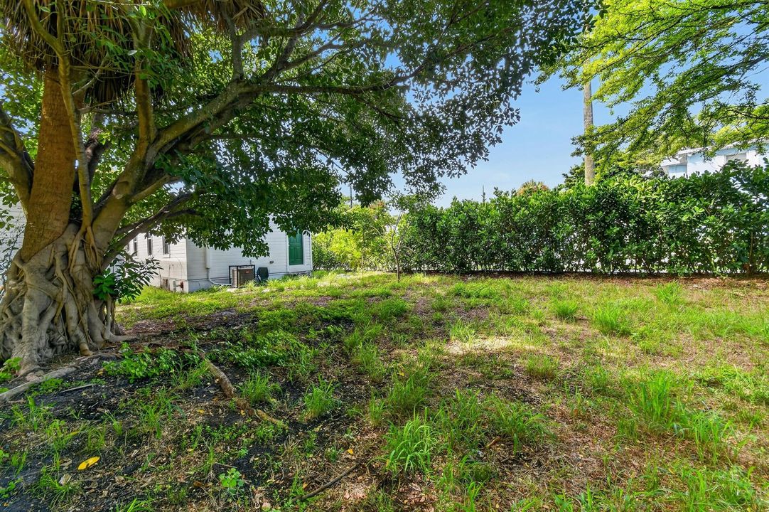 6416thSt(29)