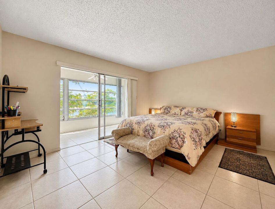 Spacious & Tranquil Bedroom Retreat