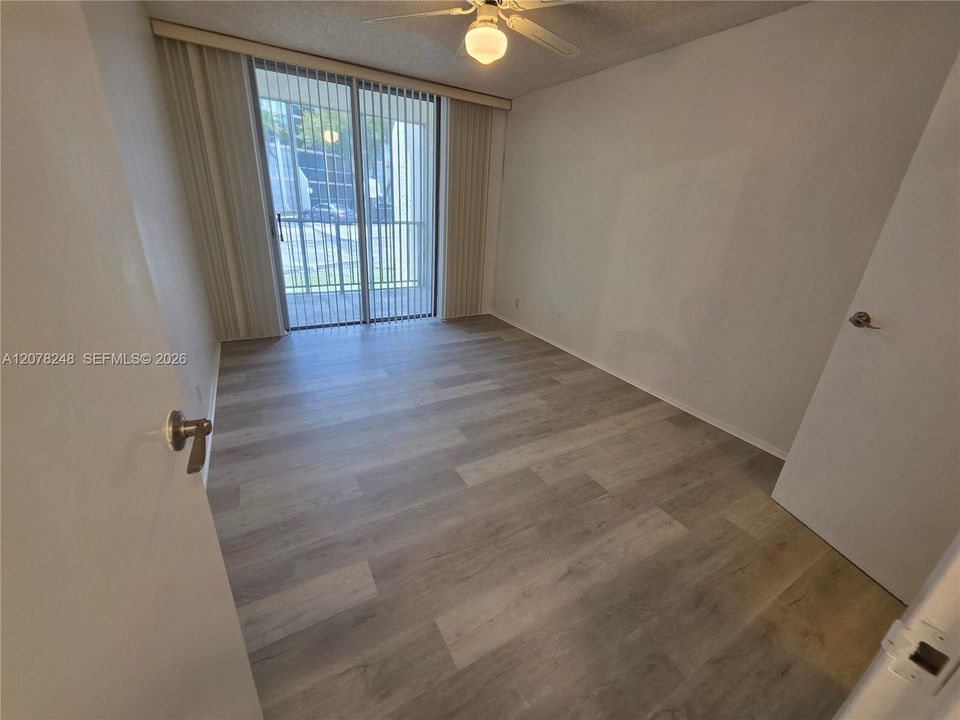 For Rent: $2,350 (2 beds, 2 baths, 1210 Square Feet)