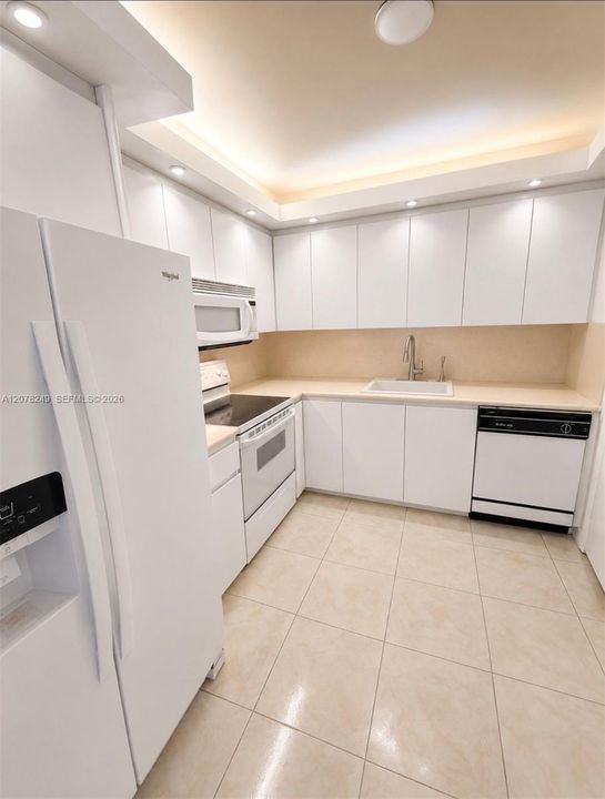 For Rent: $2,550 (2 beds, 2 baths, 1400 Square Feet)