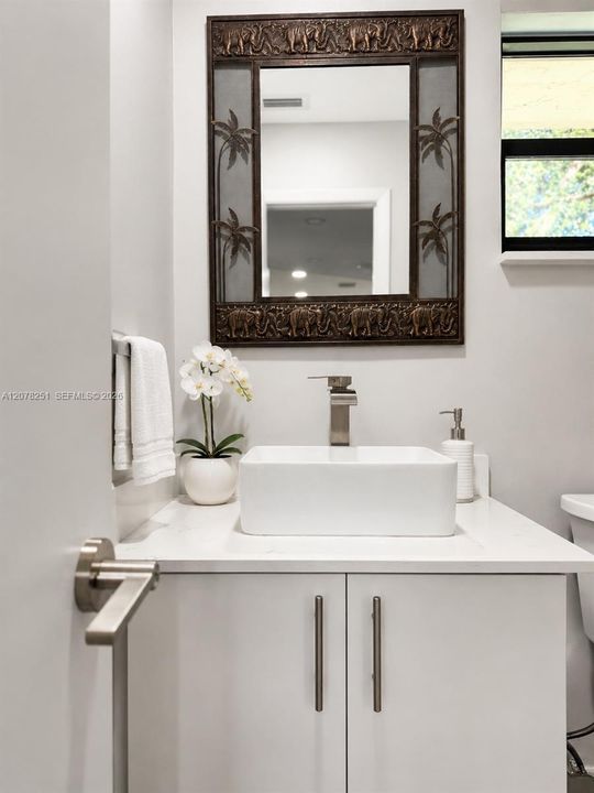 For Rent: $2,400 (2 beds, 2 baths, 955 Square Feet)