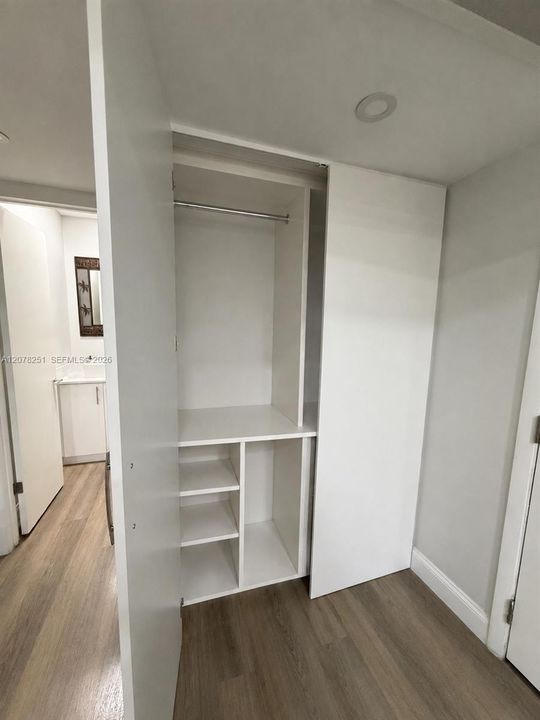 For Rent: $2,400 (2 beds, 2 baths, 955 Square Feet)