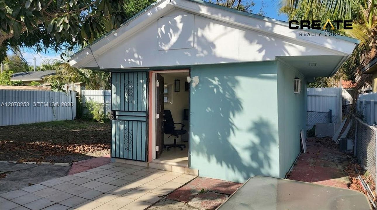 На продажу: $950,000 (4 спален, 3 ванн, 1970 Квадратных фут)