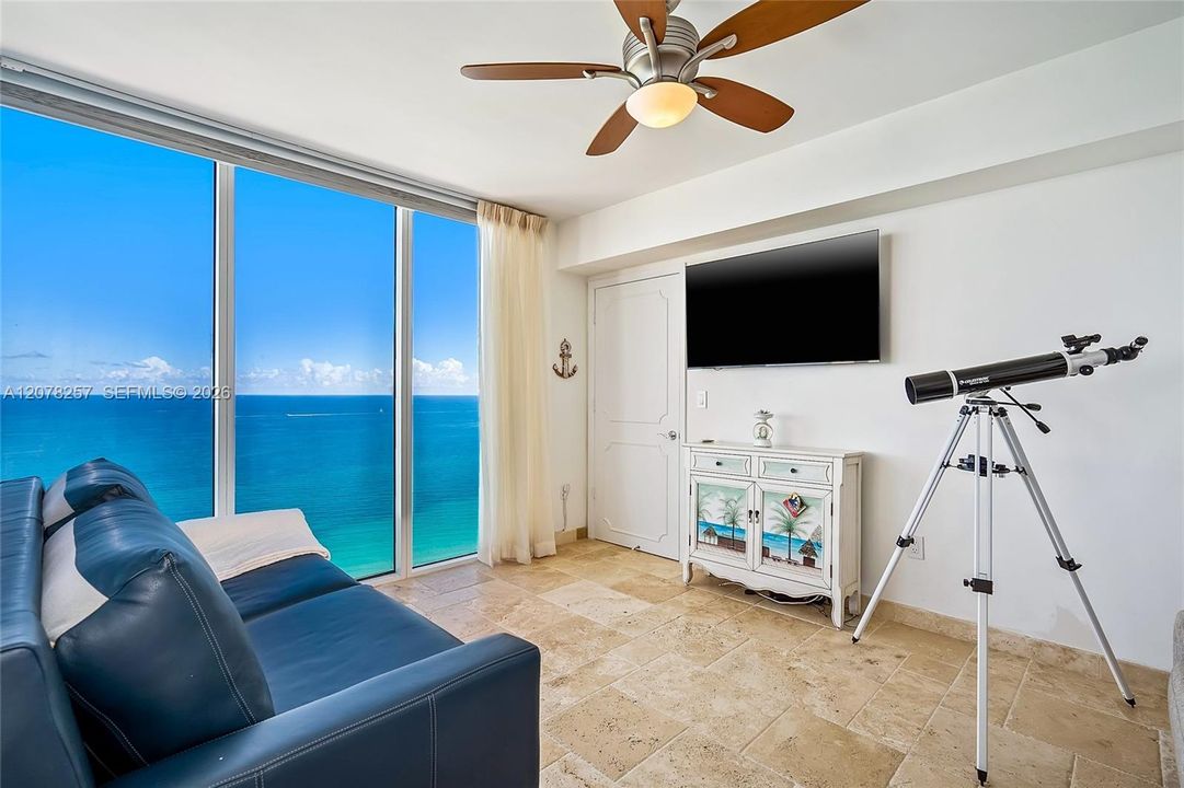 For Rent: $10,500 (3 beds, 4 baths, 2440 Square Feet)