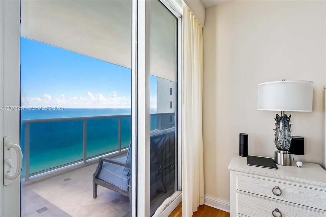 For Rent: $10,500 (3 beds, 4 baths, 2440 Square Feet)