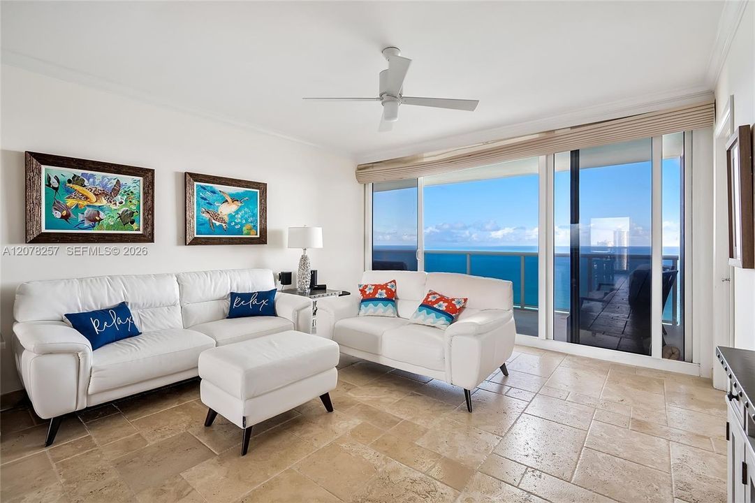 For Rent: $10,500 (3 beds, 4 baths, 2440 Square Feet)