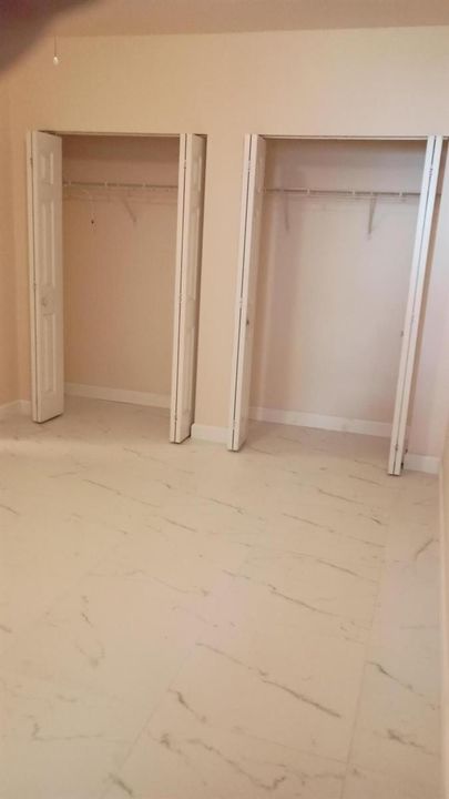 2nd bed closet