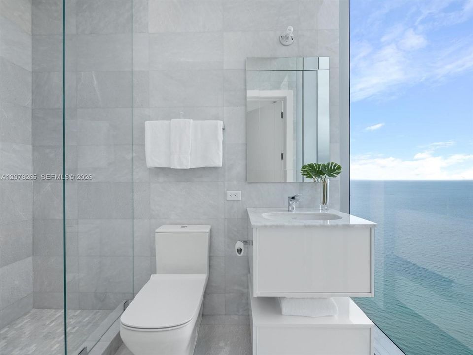 For Rent: $45,000 (4 beds, 5 baths, 3252 Square Feet)