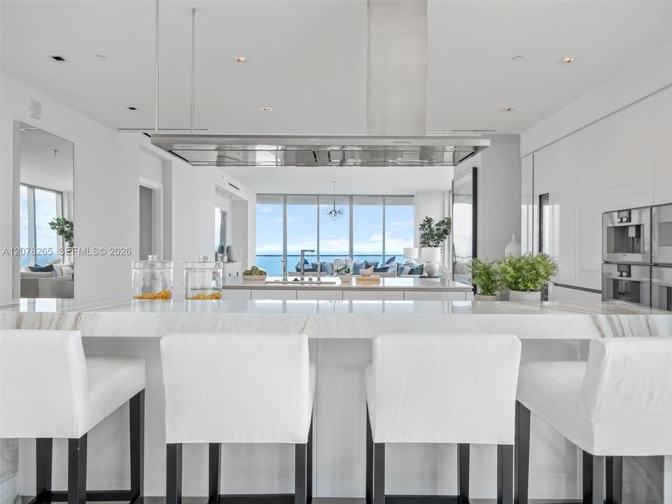 For Rent: $45,000 (4 beds, 5 baths, 3252 Square Feet)