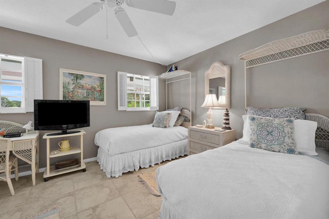 2nd Bedroom