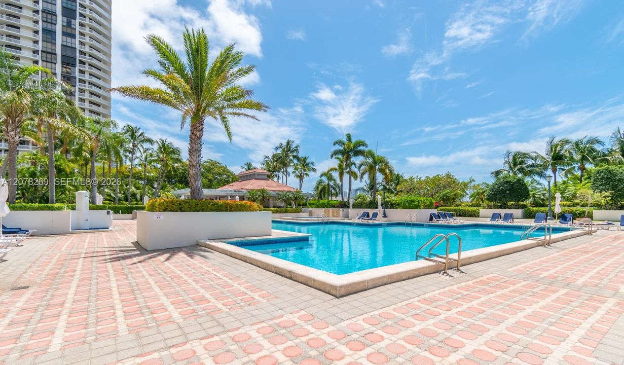 For Rent: $6,500 (3 beds, 3 baths, 1840 Square Feet)