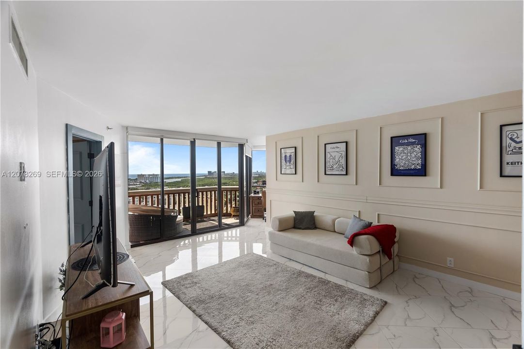 For Rent: $6,500 (3 beds, 3 baths, 1840 Square Feet)