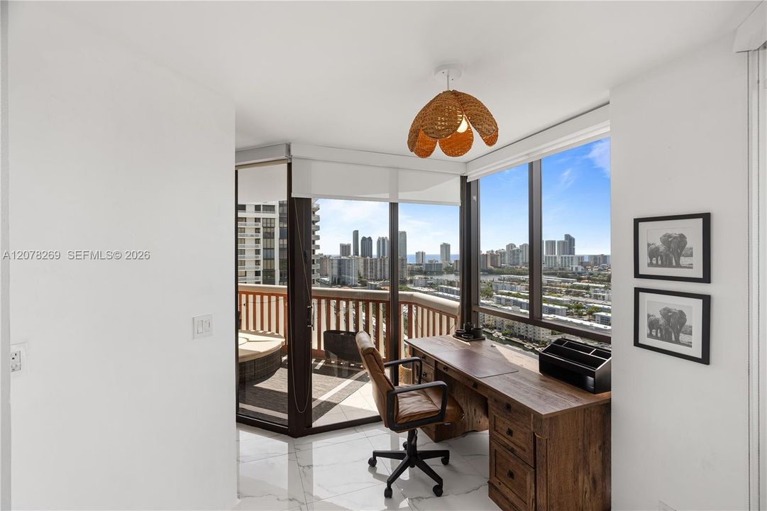 For Rent: $6,500 (3 beds, 3 baths, 1840 Square Feet)
