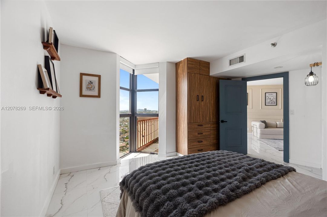 For Rent: $6,500 (3 beds, 3 baths, 1840 Square Feet)