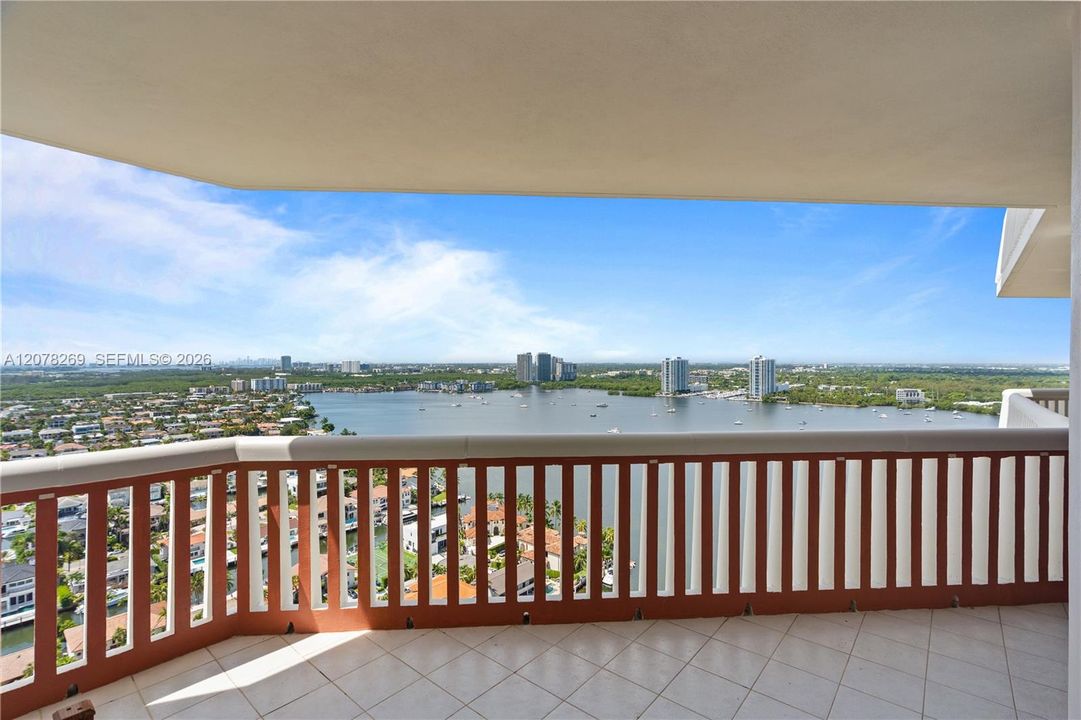 For Rent: $6,500 (3 beds, 3 baths, 1840 Square Feet)