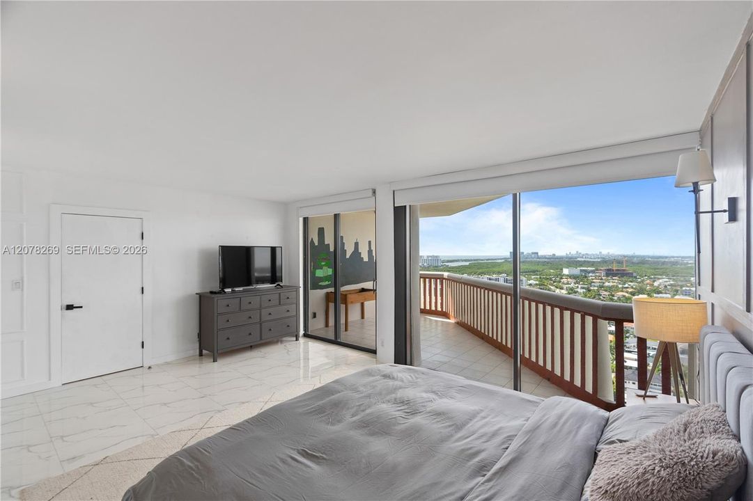 For Rent: $6,500 (3 beds, 3 baths, 1840 Square Feet)