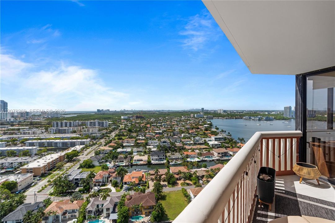 For Rent: $6,500 (3 beds, 3 baths, 1840 Square Feet)