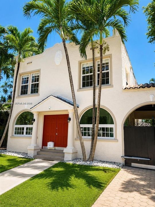 For Rent: $11,500 (4 beds, 3 baths, 2192 Square Feet)