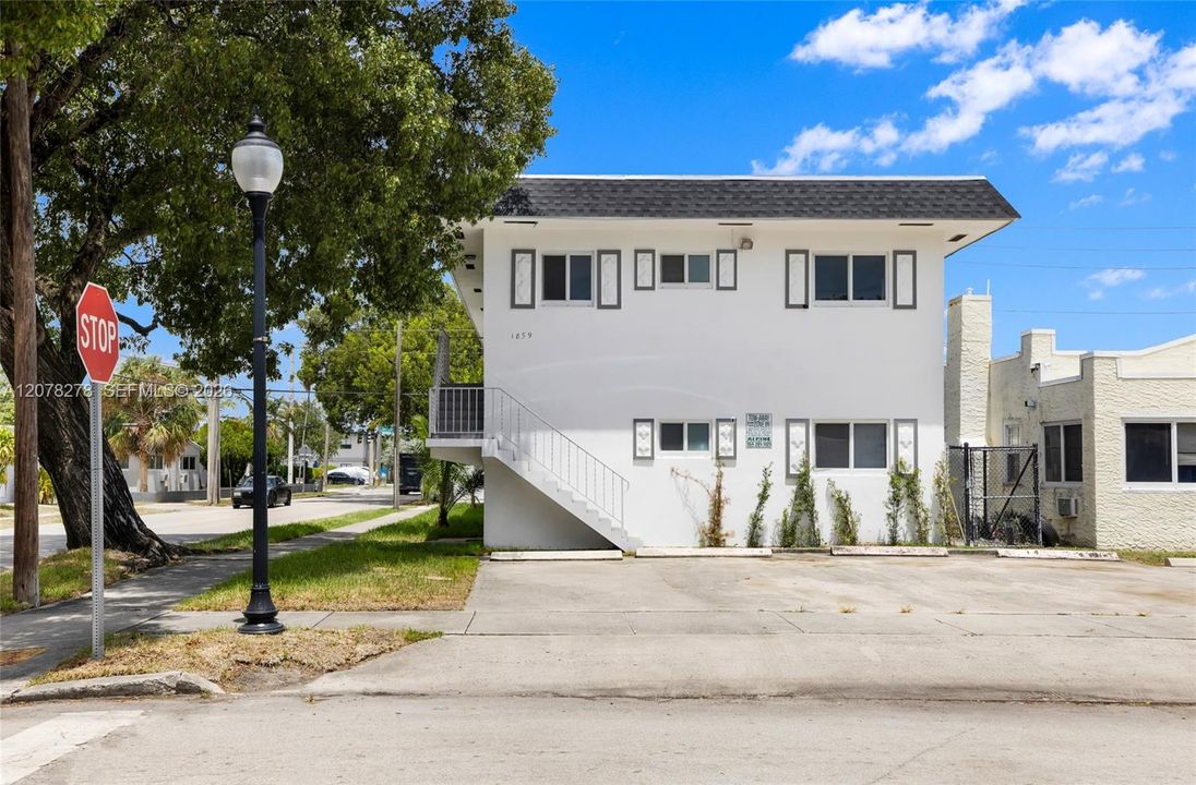 En Venta: $1,450,000 (0 camas, 0 baños, 3869 Pies cuadrados)