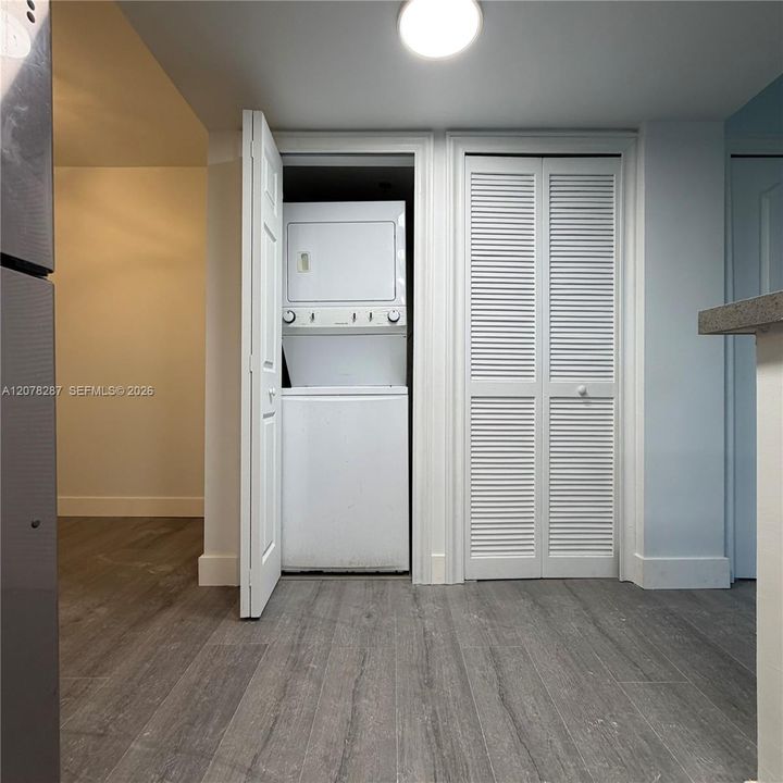 Под контрактом: $1,995 (1 спален, 1 ванн, 793 Квадратных фут)