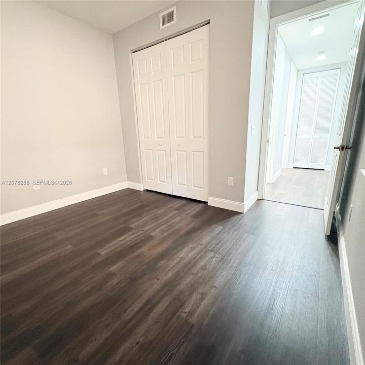 En Venta: $515,000 (3 camas, 2 baños, 1401 Pies cuadrados)