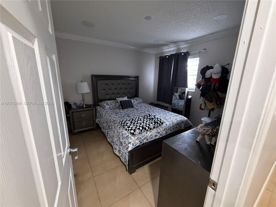En Venta: $265,000 (2 camas, 2 baños, 779 Pies cuadrados)