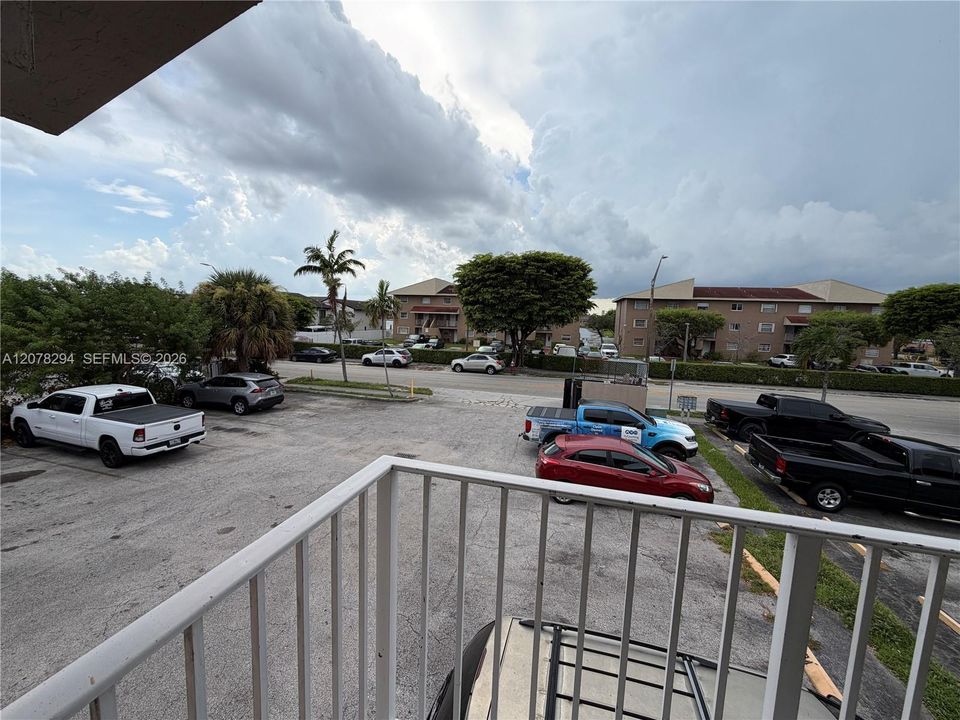 En Venta: $265,000 (2 camas, 2 baños, 779 Pies cuadrados)