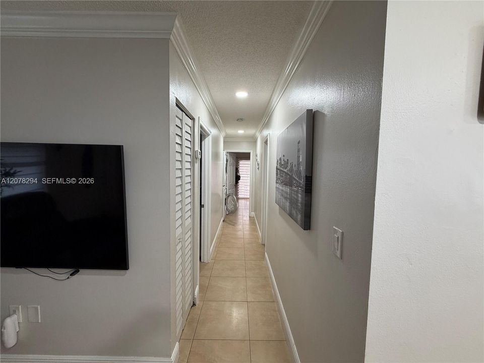 En Venta: $265,000 (2 camas, 2 baños, 779 Pies cuadrados)