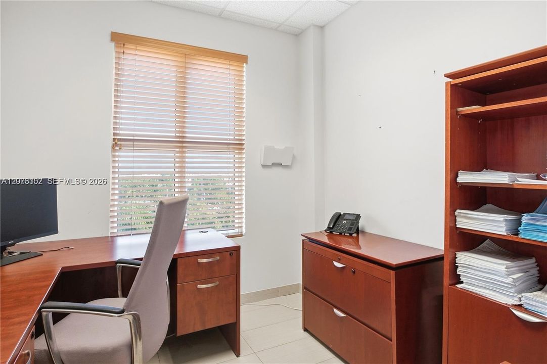 Office 3