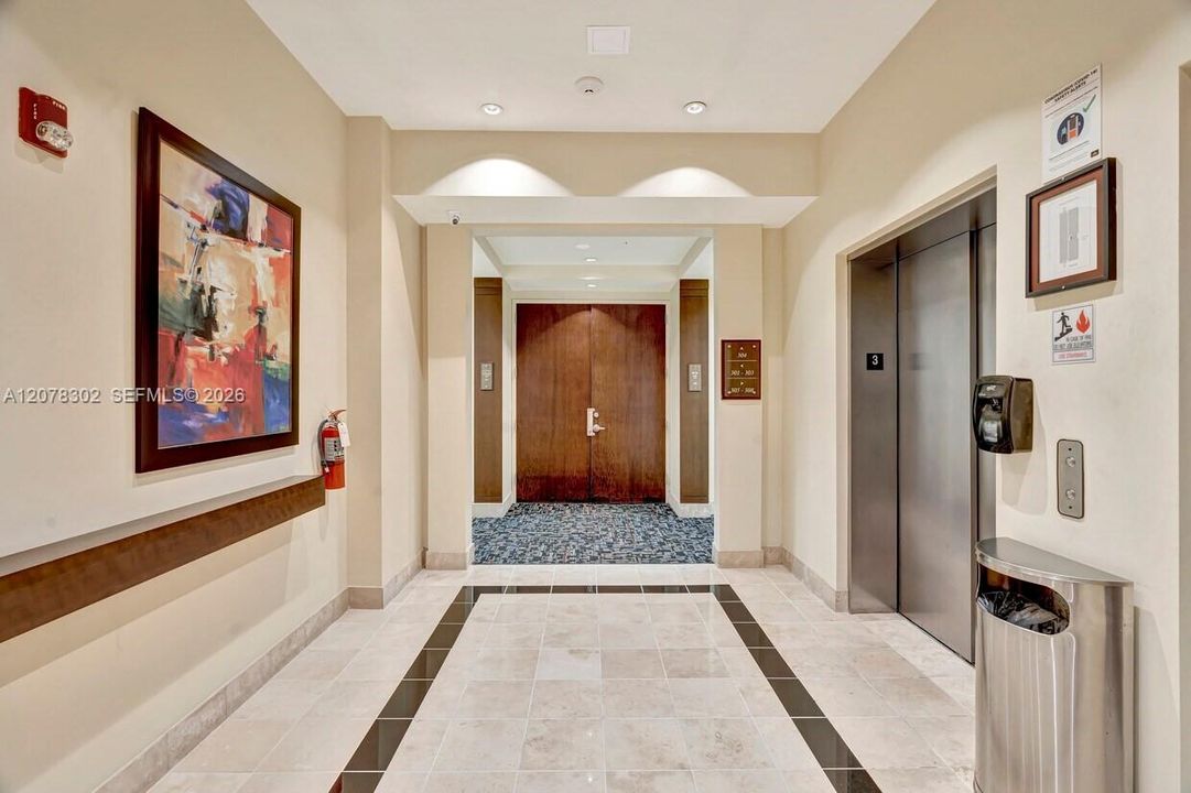 Elevator vestibule