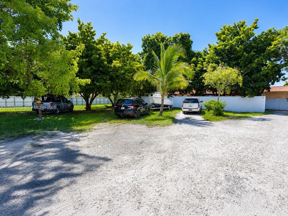 For Sale: $2,300,000 (4 beds, 3 baths, 4404 Square Feet)