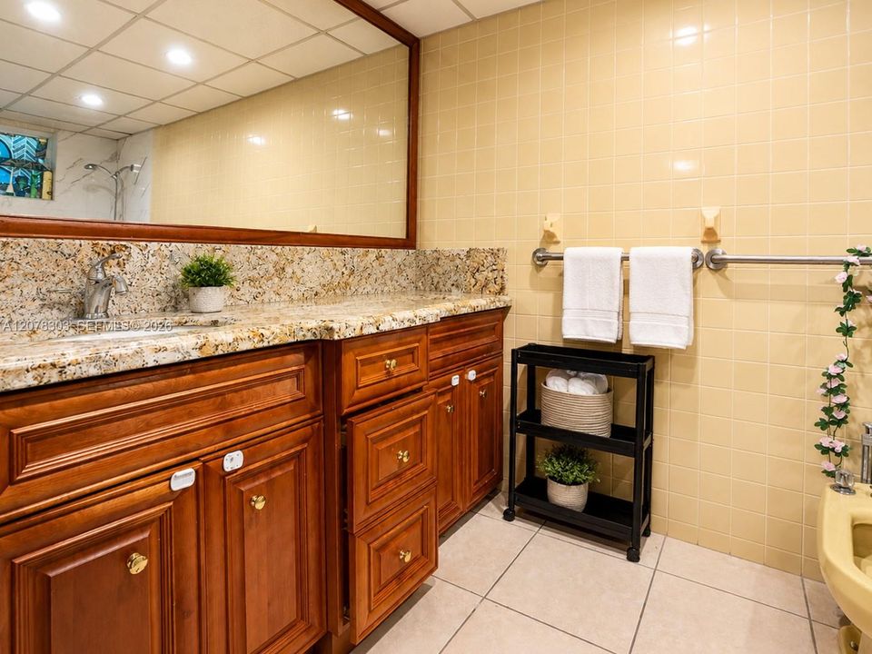 For Sale: $2,300,000 (4 beds, 3 baths, 4404 Square Feet)