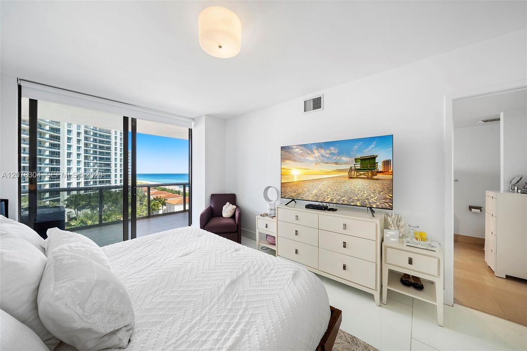 For Rent: $11,500 (2 beds, 2 baths, 1322 Square Feet)