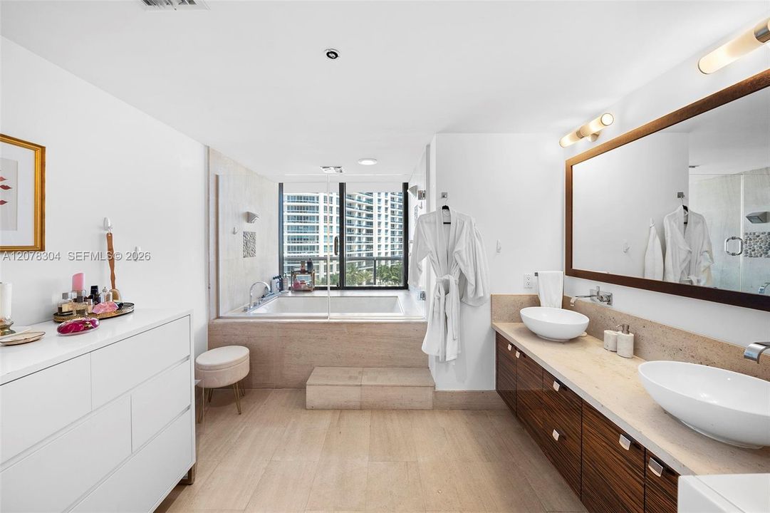 For Rent: $11,500 (2 beds, 2 baths, 1322 Square Feet)