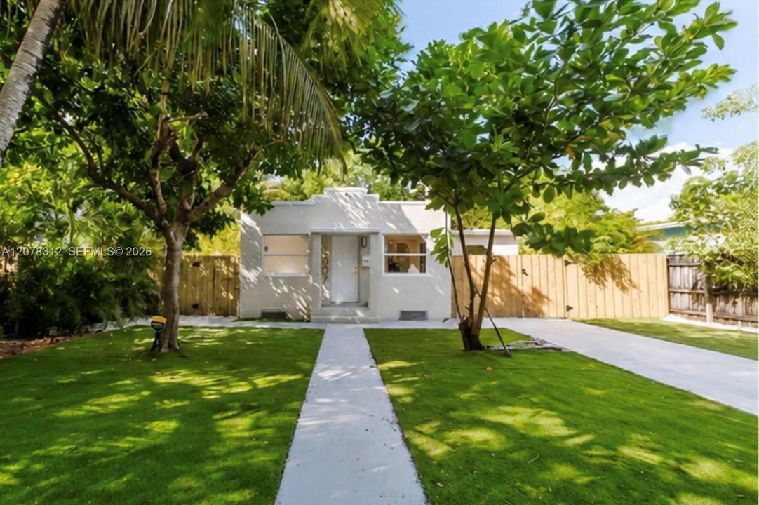 For Rent: $4,000 (3 beds, 2 baths, 1539 Square Feet)