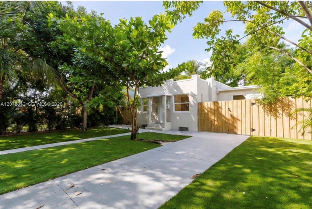 For Rent: $4,000 (3 beds, 2 baths, 1539 Square Feet)