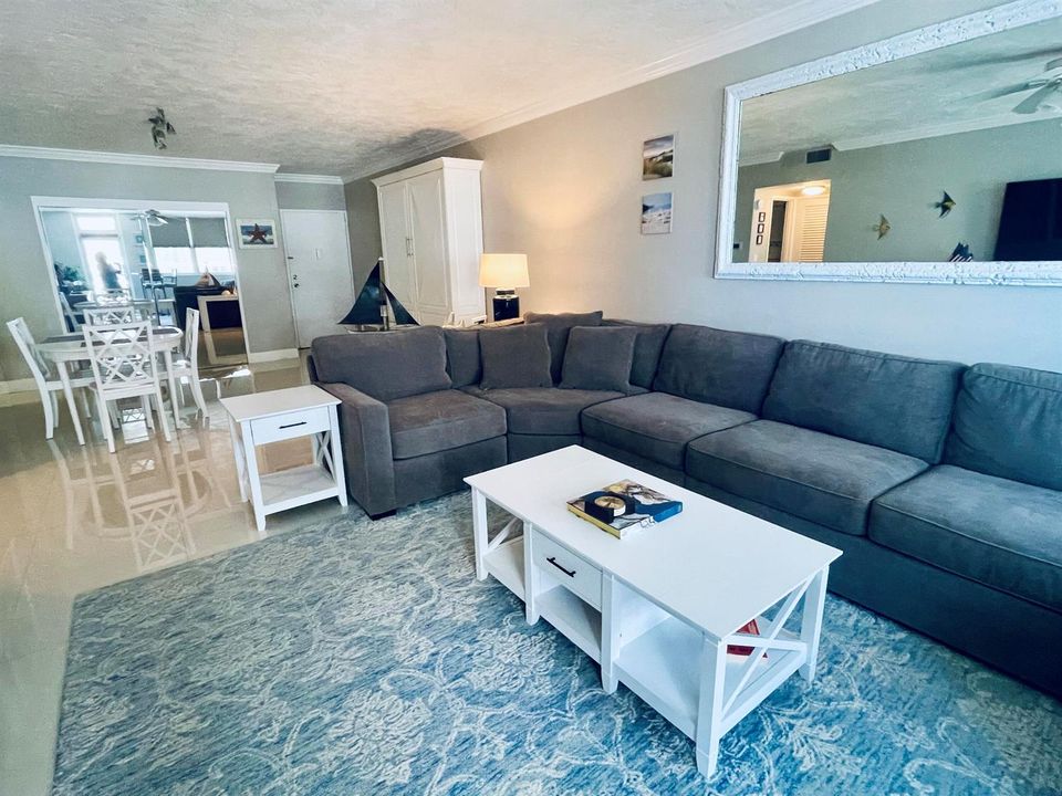 Livingroom/dining room