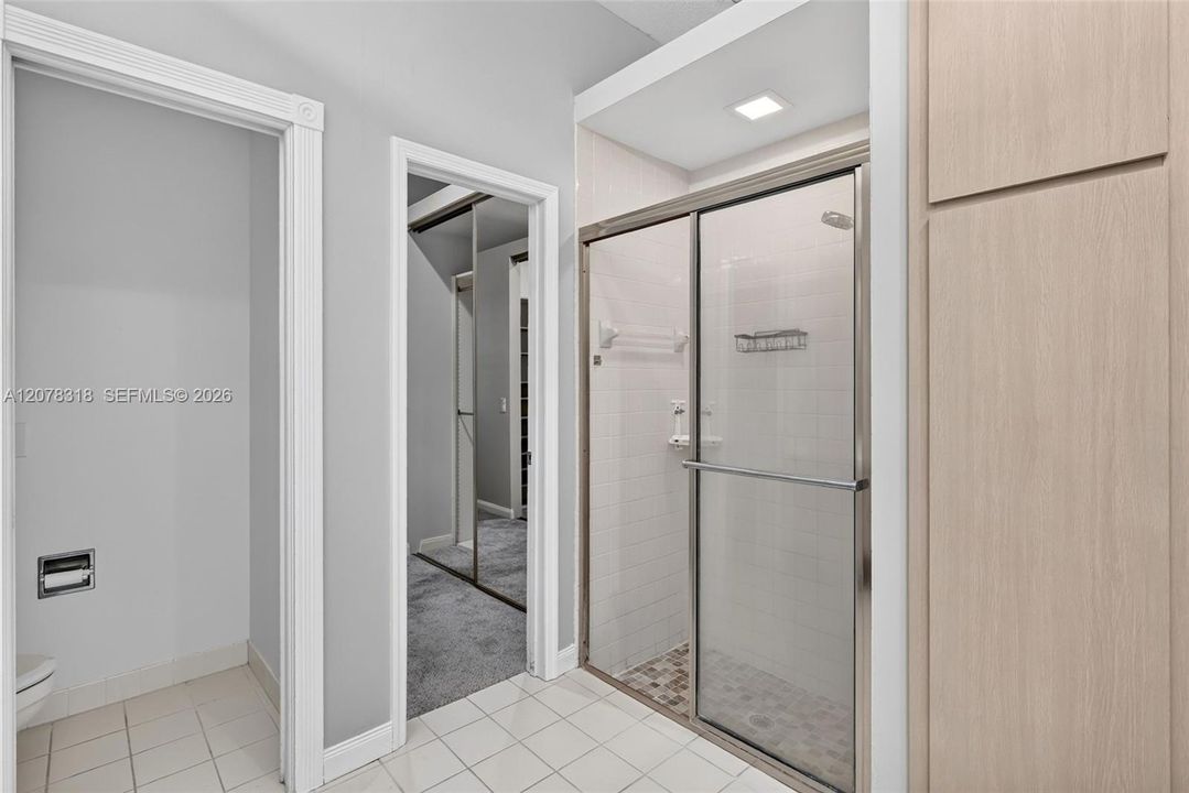 En Venta: $539,000 (3 camas, 2 baños, 1952 Pies cuadrados)