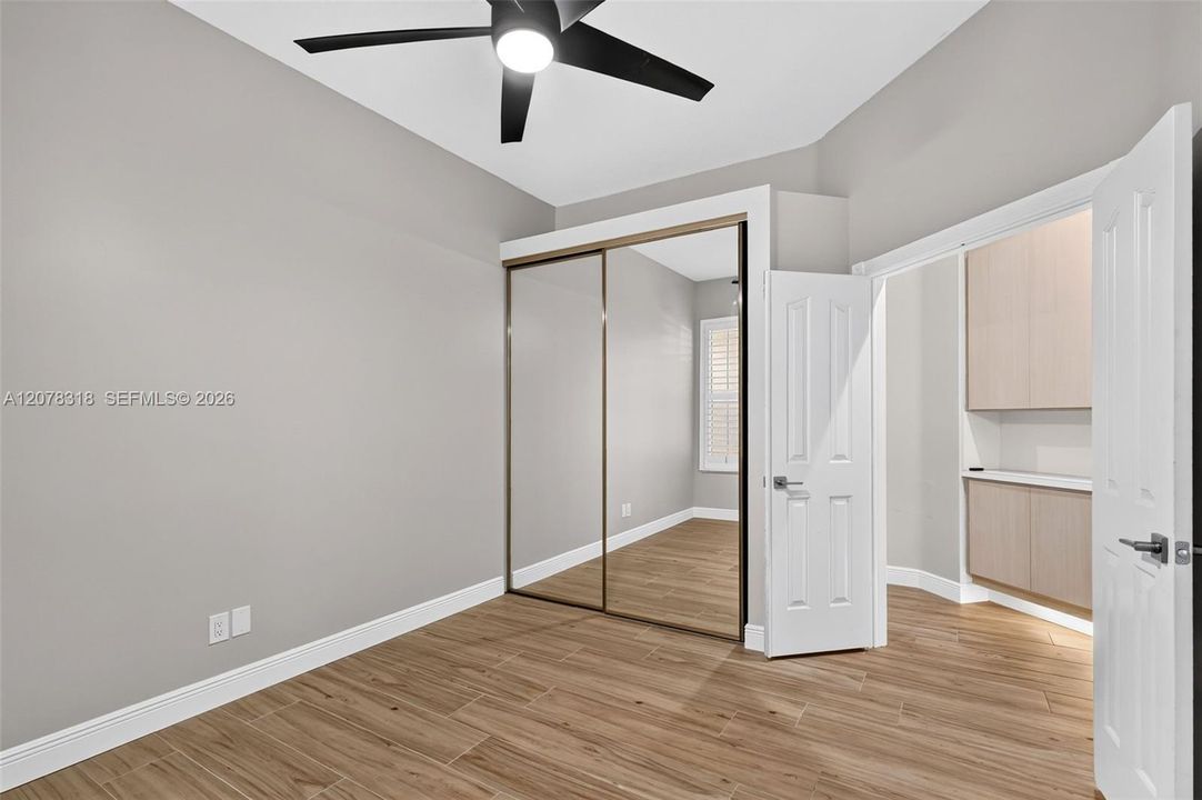 En Venta: $539,000 (3 camas, 2 baños, 1952 Pies cuadrados)
